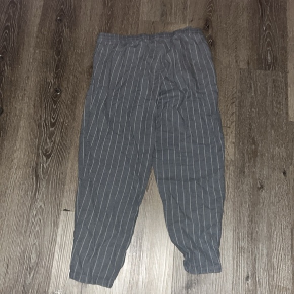 SMALL J. Crew denim/gray color W/white striped pants W/pockets & Drawstring - Picture 5 of 7